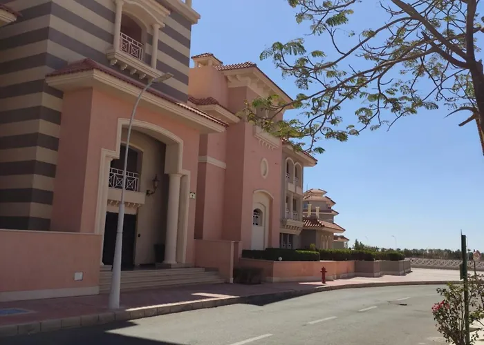 Elegant & Aqua Park Direct Lagoon View Free Wi-fi Sheikh Apartment *