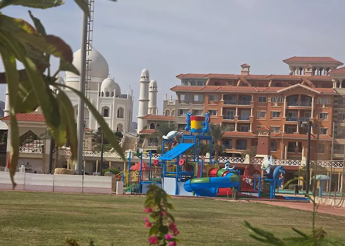 Elegant & Aqua Park Direct Lagoon View Free Wi-fi Sheikh Apartment