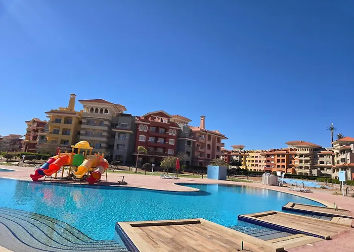 Elegant & Aqua Park Direct Lagoon View Free Wi-fi Sheikh Apartment