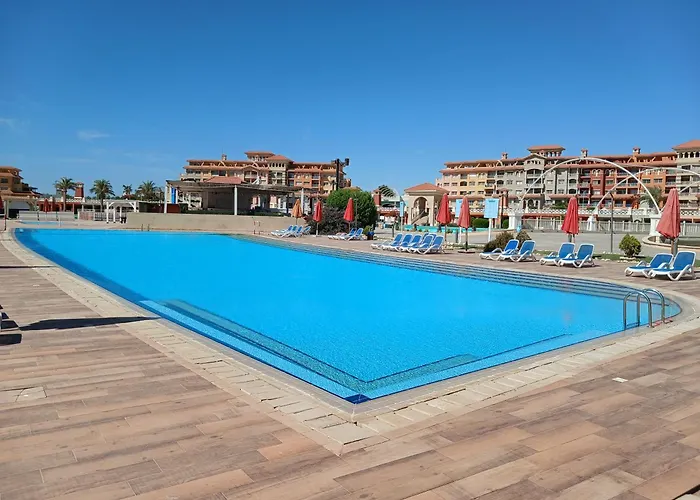 Apartment Elegant & Aqua Park Direct Lagoon View Free Wi-fi Sheikh